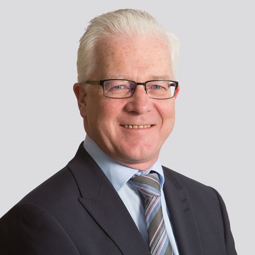 Dr Derek Lindsay